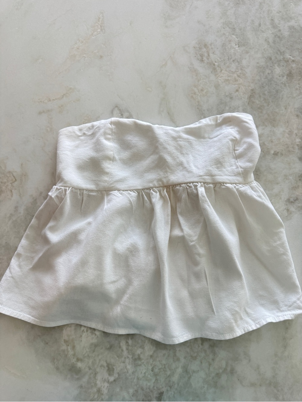 La Hearts White Strapless linen Top